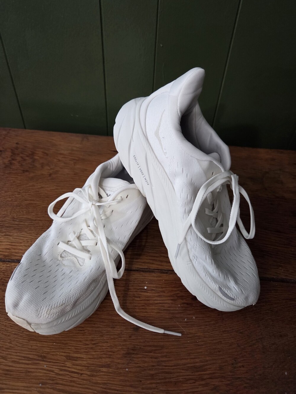 Hoka One Tennis Shoes Size 7.5